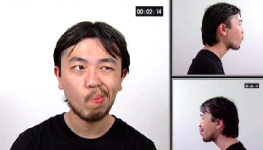 舌頭在嘴里打轉的表情