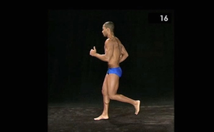 ܄backward run  side view 