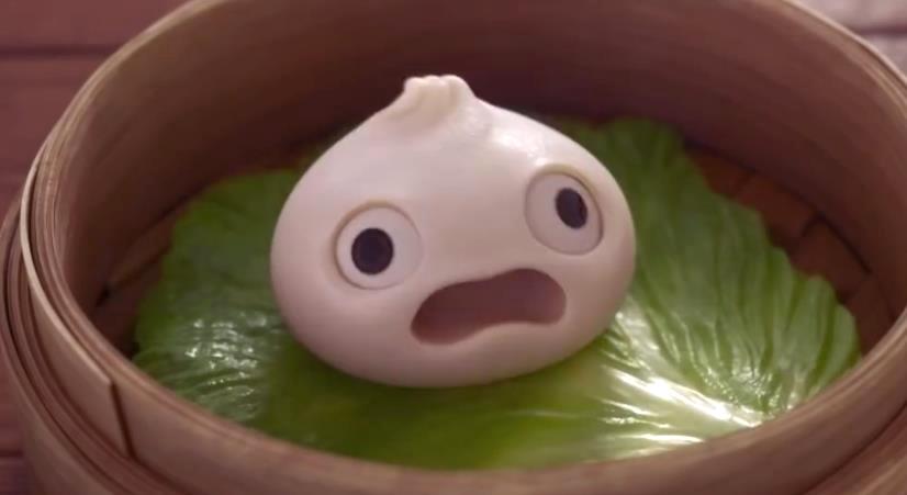 R̈́(dng)Opening_Scene_from_Bao__Pixar_Side_by_Side(1080p)